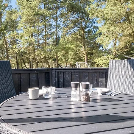 Eirik - 2-5km From The Sea By Interhome Blåvand