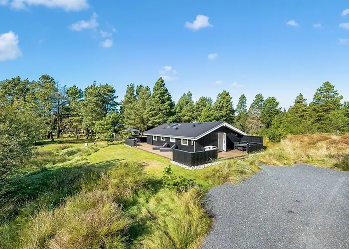 Eirik - 2-5km From The Sea By Interhome *