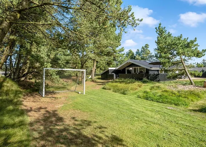 Eirik - 2-5km From The Sea By Interhome